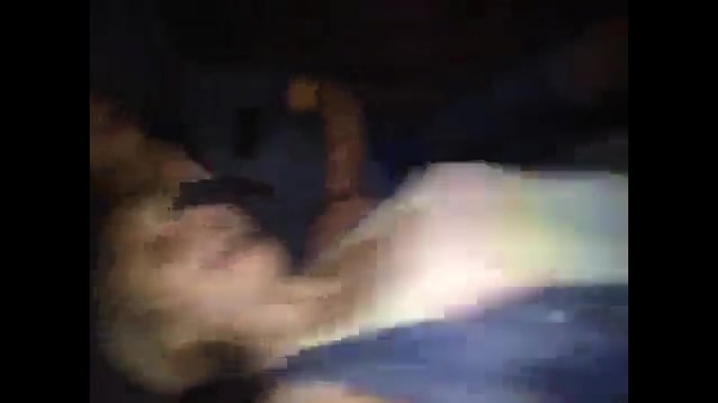 Пустили porn video – А потом её все же пустили по кругу (развлекаются на вписке)
