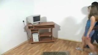 Катя секс с африканским папуасом(распространителем листовок у метро)