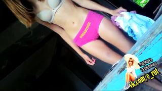  Школьница проиграла в карты на раздевание девушка раздевается на заброшке 