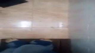 Nadia засвечивает сисечки принимая душ в перископе periscope