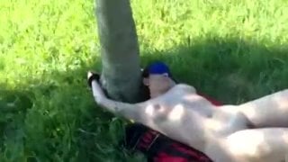 Оставил жену в лесу, связанную, незнакомец кончил в неё