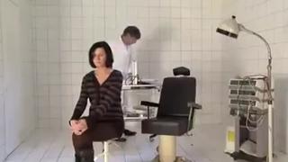 Доктор трахает беременную пациентку [трах, all sex, porn, big tits, milf, инцест, порно]