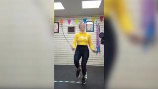 Shiny spandex leggings testing with a jumping rope