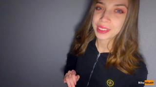 Даже в подъезде можно трахнуть русскую деваху, если четыре дня не дрочил [ порно в подъезде отсосала минет секс улице инцест ]