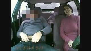 Замужняя шмара отсосала в машине и раздвинула ноги запись с видеорегистратора