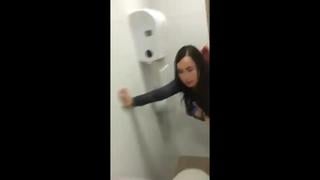 Sekreterini ofiste siken patron