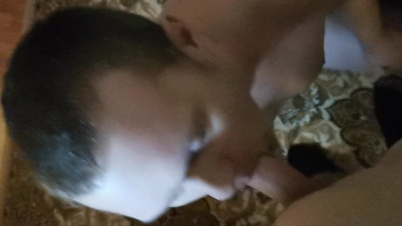 Россия! мужики натуралы тоже иногда сосут хуй я сосу член! и я горжусь этим! гей группа 18+