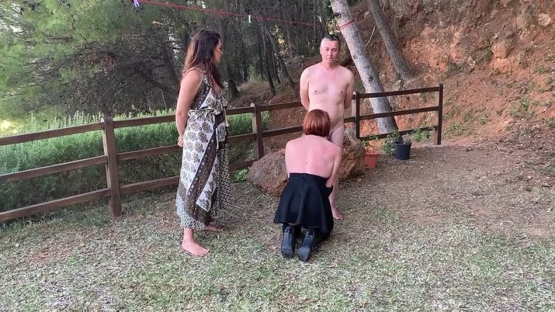 Gynarchy goddess issy slut roxy servicing chaste and pent up slut