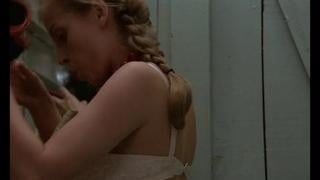 Сестра использует младшего брата как секс игрушку (сцены из х/д фильма , инцест в кино , голая сестра , пизда сестры)