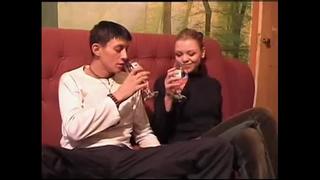 Ели ели уговорил на секс свою подругу после ласки