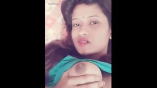 Desi cute girl show her nude body