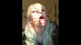 Покажи губки подписчица с красивым ротиком молодые, вирт, школьница, скайп, перископ, одноклассница, сосет, кончает, слюньки