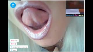 Шикарная милфа помогла кончить перед вебкой парню с огромным членом слив вирта из аноничной чат рулетки с девушками копия