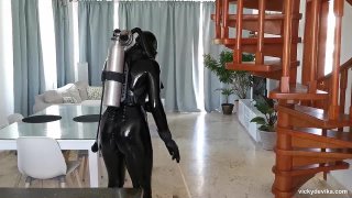 Vicky devika latex breathplay rubber superheroine in gasmask multi layer orgasms