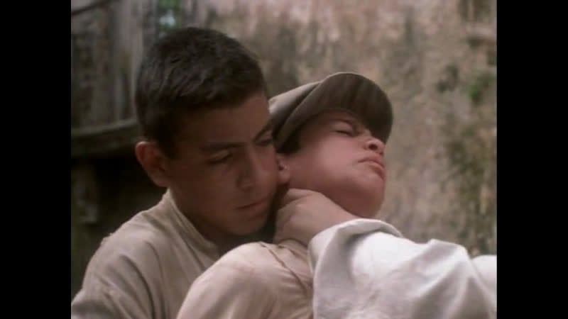 Непреодолимое влечение / un embrujo (1998 мексика) драма молодые в кино режиссер carlos carrera