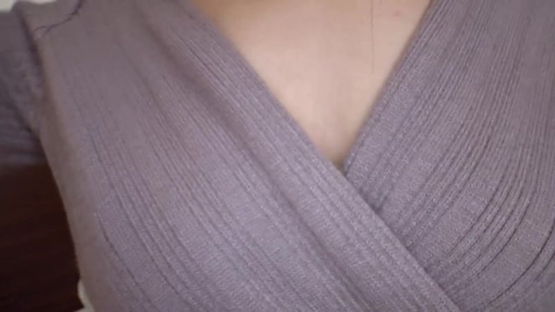 Я чашу талия с большими грудями, тело более 100 см! нижняя грудь и сбоку груди разливается наружу! 19 летняя, чьи груди все еще