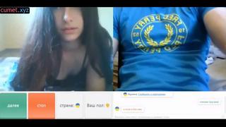 Возбуждённая девочка стала раком на камеру, coomeet, перископ, skype, оomegle, ometv, coometchat