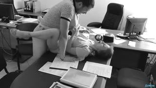 The Boss Fucked A Married Secretary At Work (homemade Russian Porn With Conversations, Hidden Camera, Cheating, Bitch, Fucking) 