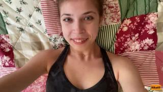 The guy confused the deliverer with a prostitute and entered her with sperm porn, sex, fucks, Russian, incest, mother 