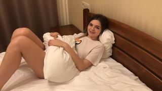 Порно ұлы анасының достарымен