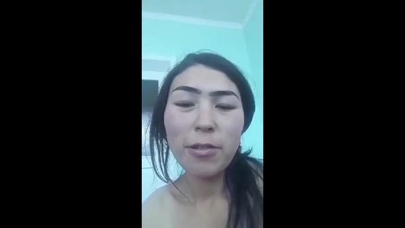 Узбечка мастурбирует