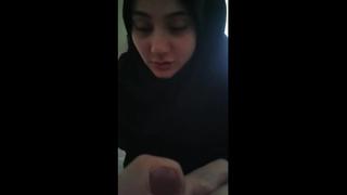 Arabic girl dance 3 on tango live العربية فتاة الرقص 3 على التانغو  