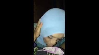 Muslim taboo incest whore cousin in hijab sucking dick her brother slut enjoying giving head blowjob ( jilbab arab turbanli )