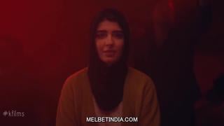 Iranian girl is filming and comentationg the sex scene watch online