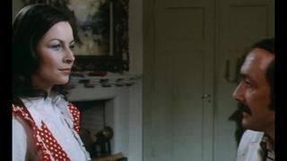 While the husband at work, the wife fucks with his father (father -in -law fucks her daughter -in -law, father -in -law fucked her daughter -in -law in the ass) 