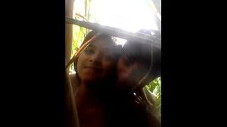 खेत में चुदाई करती हुई लड़की desi indian prostitute fucked in field randi ki chudai khet me hindi