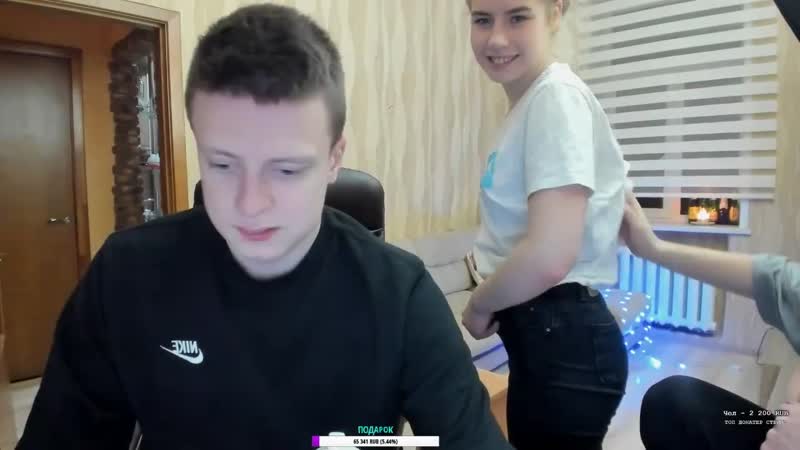 Мелстрой 🔥 катя показала сиськи + лера карлик 😁