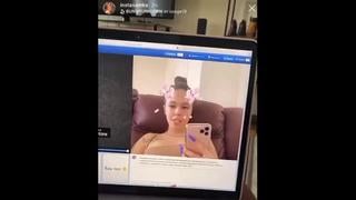 Instasamka showed boobs in a roulette chat 