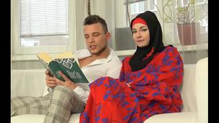 Порно ей 18 молоденькая муслимка совсем уже охуела porn sex teen muslim chloe heart