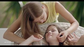 The nyashka girlfriend of dad licked the girl pussy and caressed her naked with her 