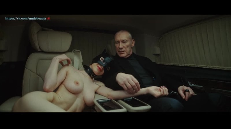 Настасья самбурская в сериале макс и гусь (2023)