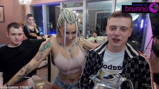 Rossiya jinsiy aloqa video Musulmon ayollar bilan jinsiy aloqa video