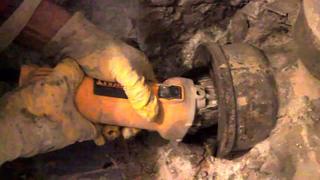 [hotsem] правильная расчеканка фанового тройника демонтаж чугунной канализации переход с чугуна на пластик