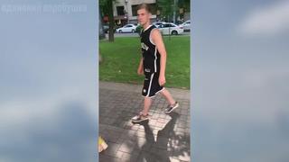 [одинокий воробушек] тик ток выпил пива