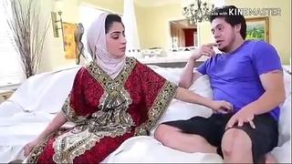 نادية علي فرخ مسلم جاء لحفر مسلم، حجاب، إسلامي، عربي، شرقي، هندي، داسي، إباحي، ربط، ماما، مراهق، شهوانية، شرجي