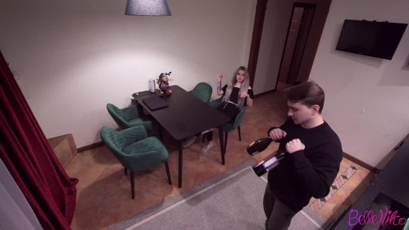 Блогер выебал подписчицу ради лайков (porn#1official)[секс анал минет домашнее,webcam,creampie, big tits,teens]