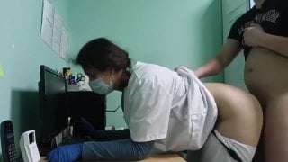 Трахает медсестру на работе домашнее порно инцест минет секс измена шлюха милфа куколд мамка зрелые русское студенты