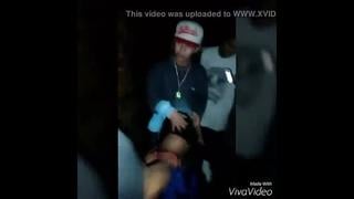 Novinha mamando no baile