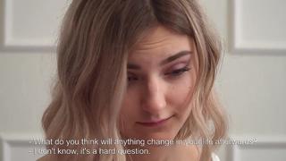 Лишение девственности русской девушки Tieny Mieny