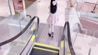 清纯女友商场初次遥控跳蛋 Hd 1080, #girls Cum, #home, #porn, #porn, #