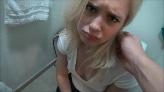 Keksa ayollar porno rasmlar Bachadonni kengaytiruvchi vositalardan foydalangan qizlarning porno videolarini tomosha qiling