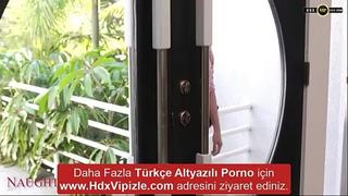 Traltyaziking fantezi kıyafeti aldığı evli kadını sikiyor türkçe altyazılı porno