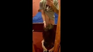 Пустили по кругу, вписка молодые студенты ебутся