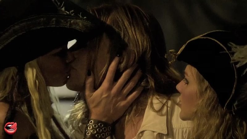 Пираты 2 месть стагнетти (pirates 2 stagnetti's revenge) порно пародия с русским перевоом