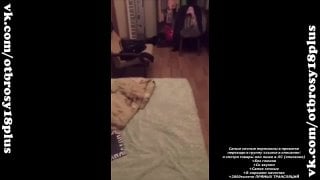 Студентка снимает голую подругу в общаге в перископе periscope засветы