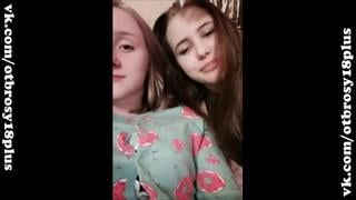 Студентки скучают развлекаются в перископе periscope засветы